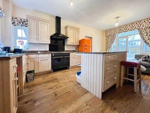 Photo 12- click for photo gallery